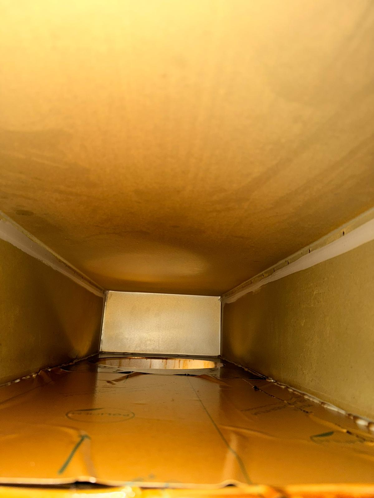 Abluftanlage vor Reinigung